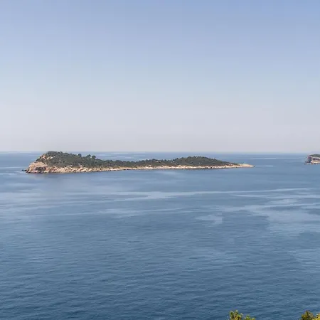 56 Διαμέρισμα *