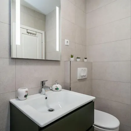 56 Apartment *