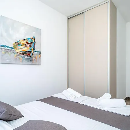 Apartment 56